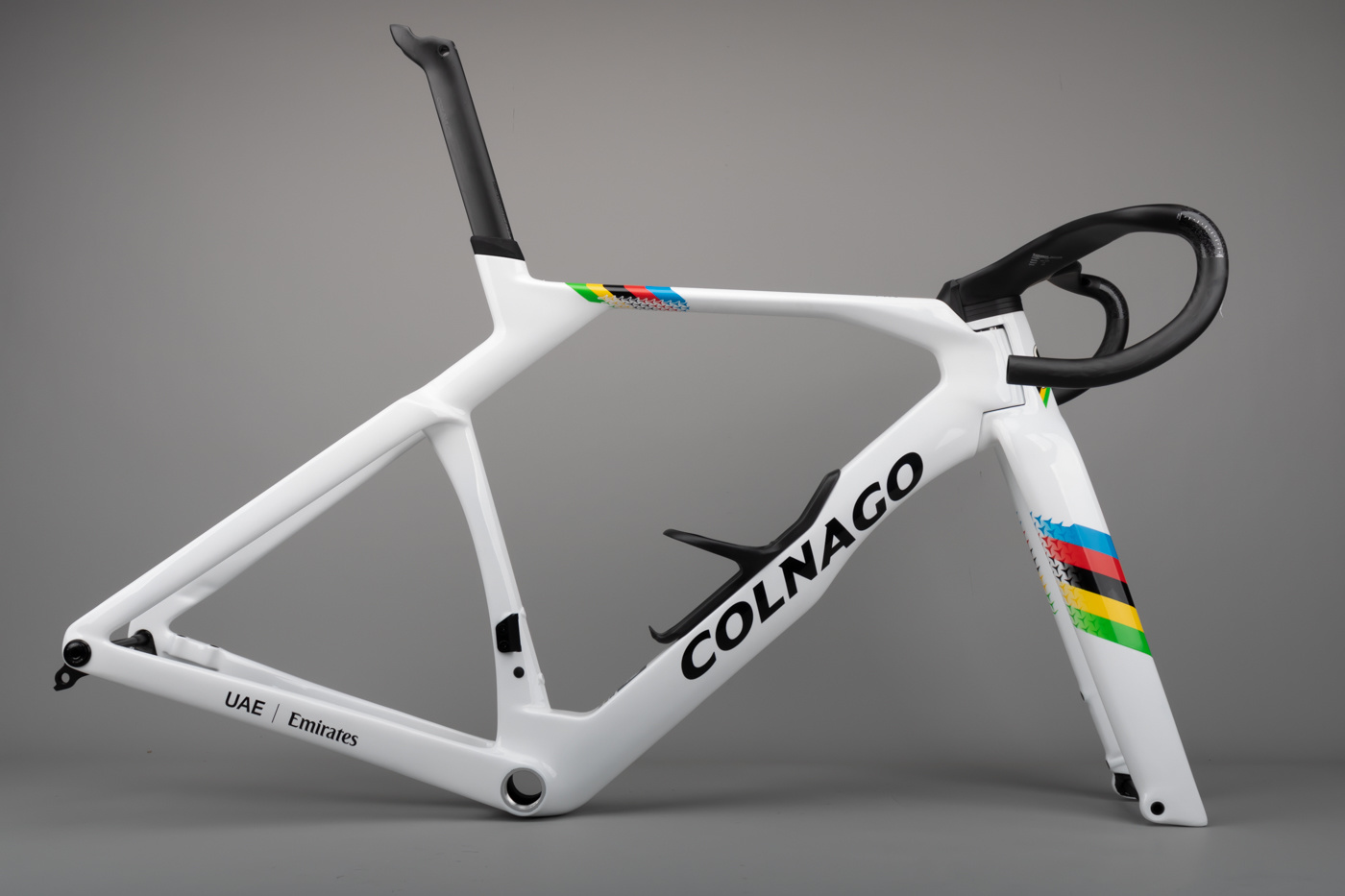 Vehicle traveling data recorder